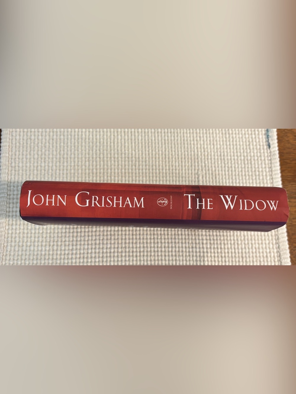 📚JOHN GRISHAM :THE WIDOW NOVEL - Picture 4 of 5